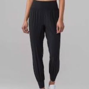 Lululemon Sun Setter Joggers